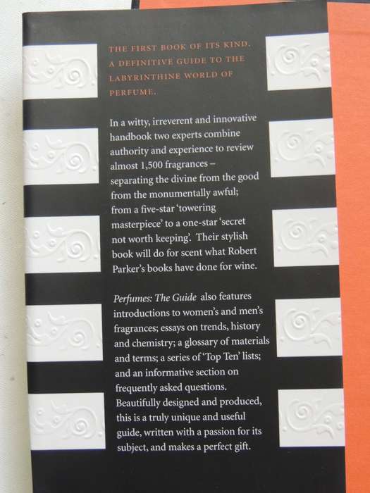 Perfumes: The Guide by Luca - Turin and Tania Sanchez  2008