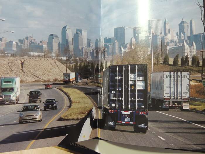 Around The World In 40 Feet:200 Days In The Life Of A 40Ft Nyk Shipping Container- R Cook, M Oleniuk