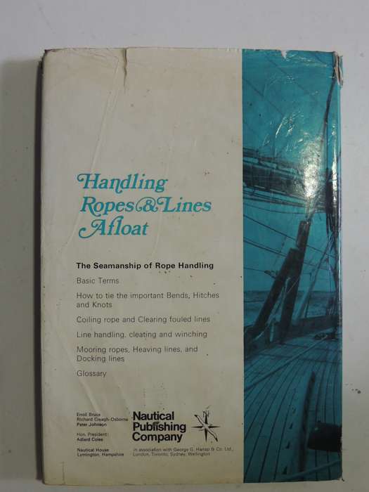 Handling Ropes & Lines Afloat - Paul & Arthur Snyder