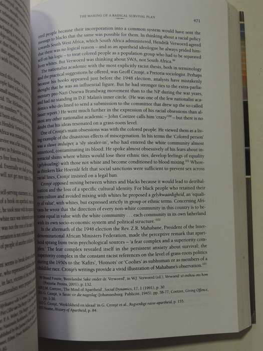 The Afrikaners: Biography Of A People- Hermann Giliomee