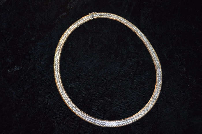 Beautiful elegant 925 Sterling Silver Necklace