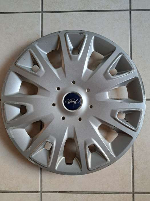 Ford Hub Cap x1