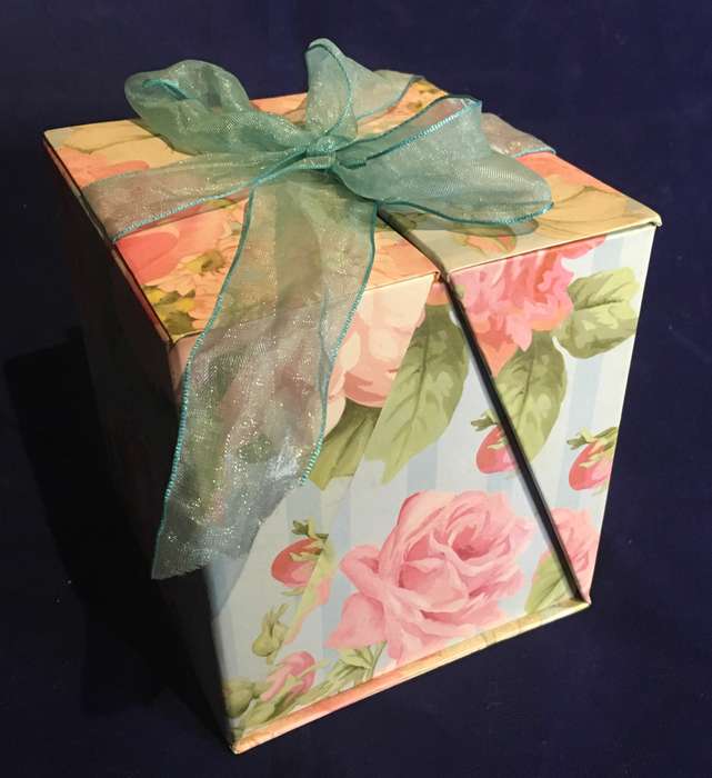 Mug with pink roses