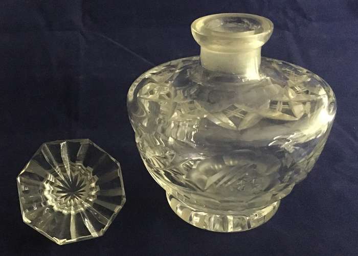 Perfume decanter