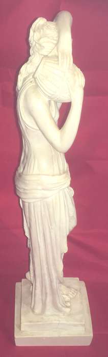 Greek goddess statue - 40 cm