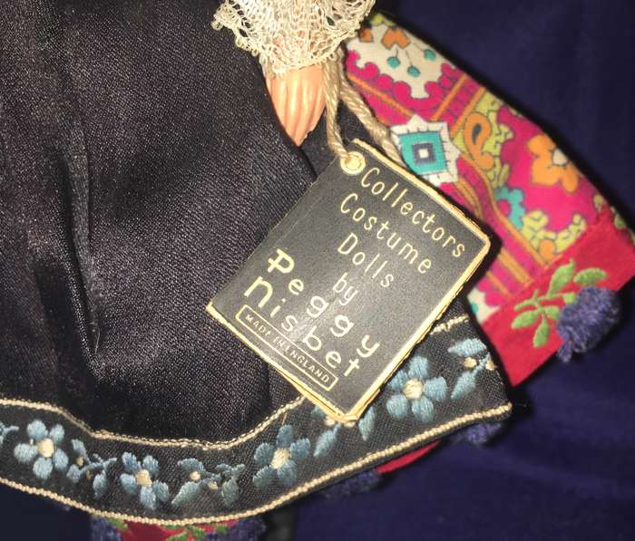 Peggy Nisbet Model National costumes N/142 Czechoslovakia