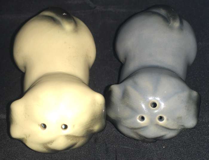 Dogs salt and pepper shakers