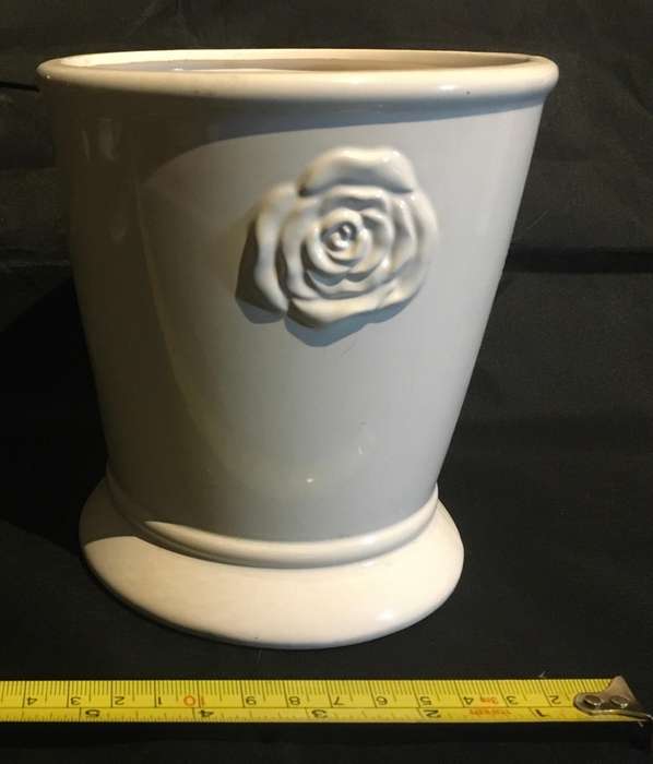 Vase/planter