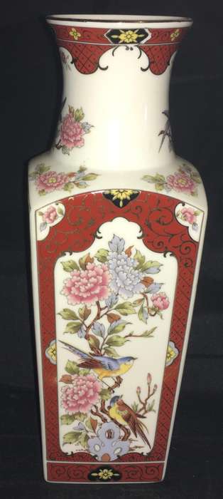 Vase - oriental
