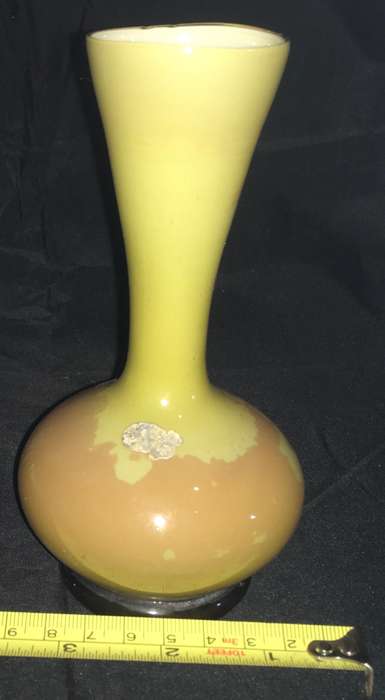 Bud vase - yellow