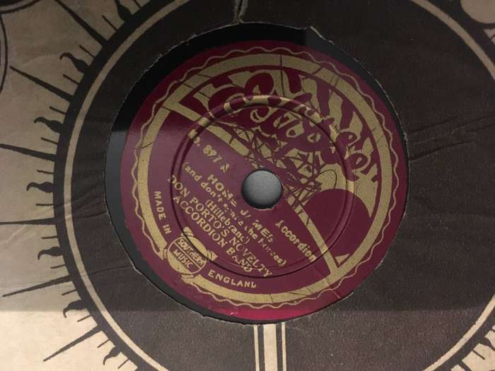 Eclipse Eight Inch Record. Don Puerto Novelty Accordion Band - 1935. 78 rpm Record.