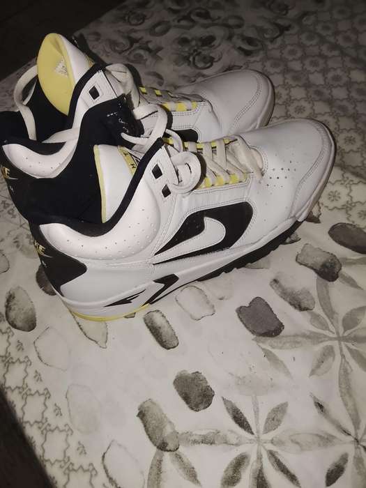 Original Nike Air Flight Sneakers