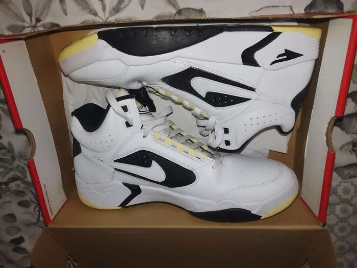 Original Nike air flight sneakers