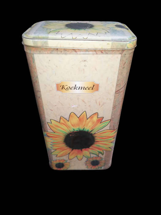 13 x Vintage Tin Containers