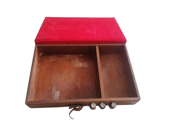 Vintage Jewelry Box