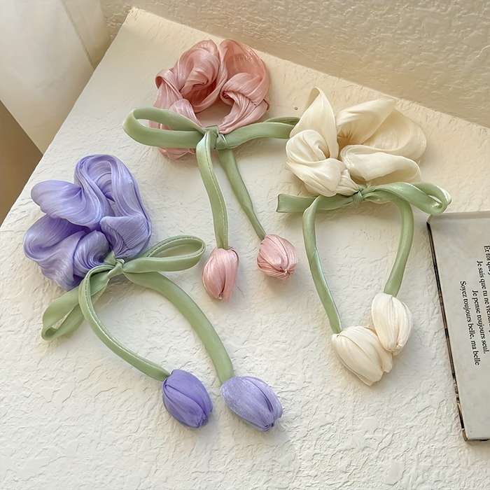 Chic Tulip Scrunchie