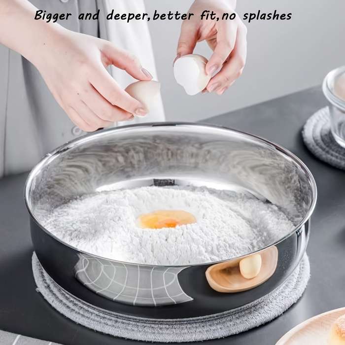 A Versatile Kitchenware Set