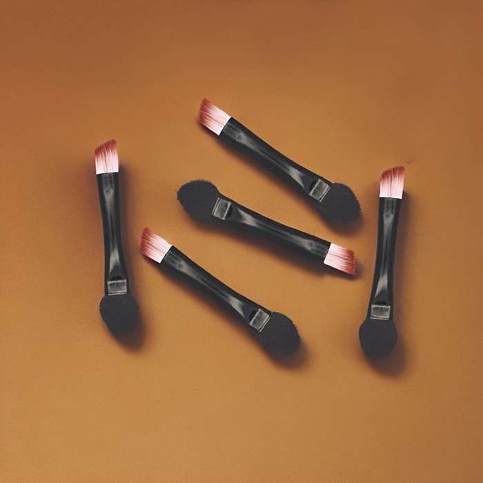 Dual-Ended Makeup Brushes