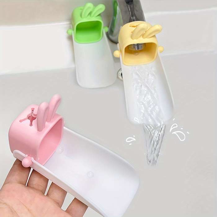 1 Convenient U-Shaped Faucet Extender-