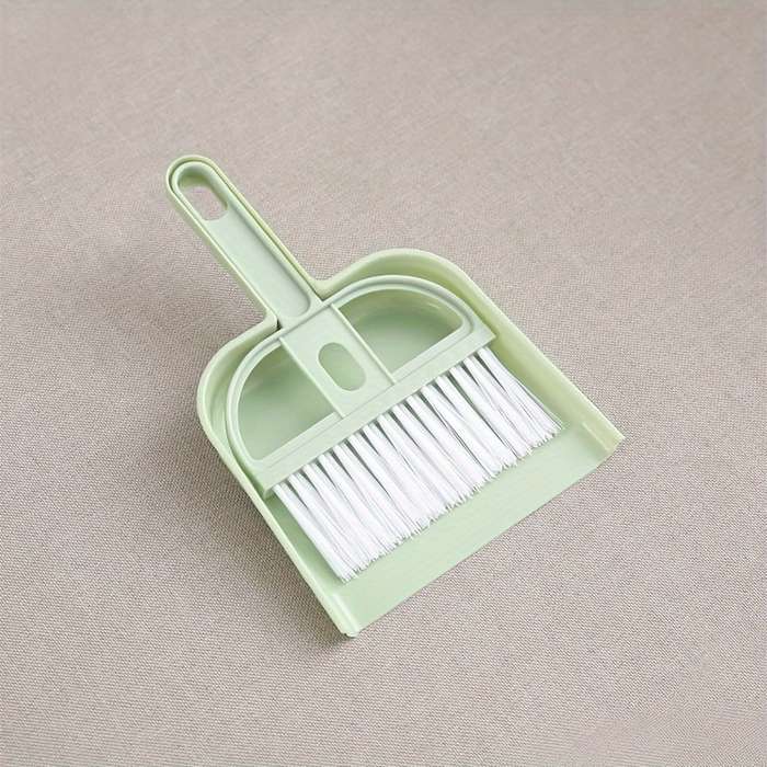 Mini Desktop Cleaning Set