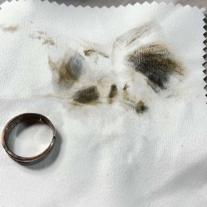 Wiping Silvery Cream