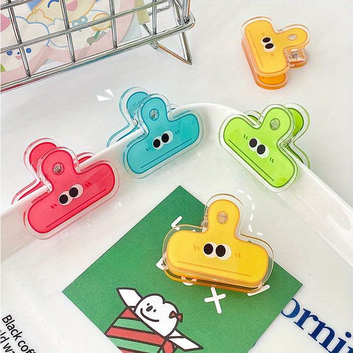 Retaining Clip