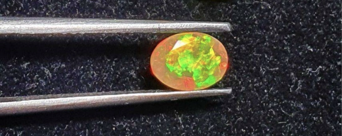 Opal Oval Cabochon 4x7mm Multi Colours Glittering Rainbow 3D! Ethiopian Natural