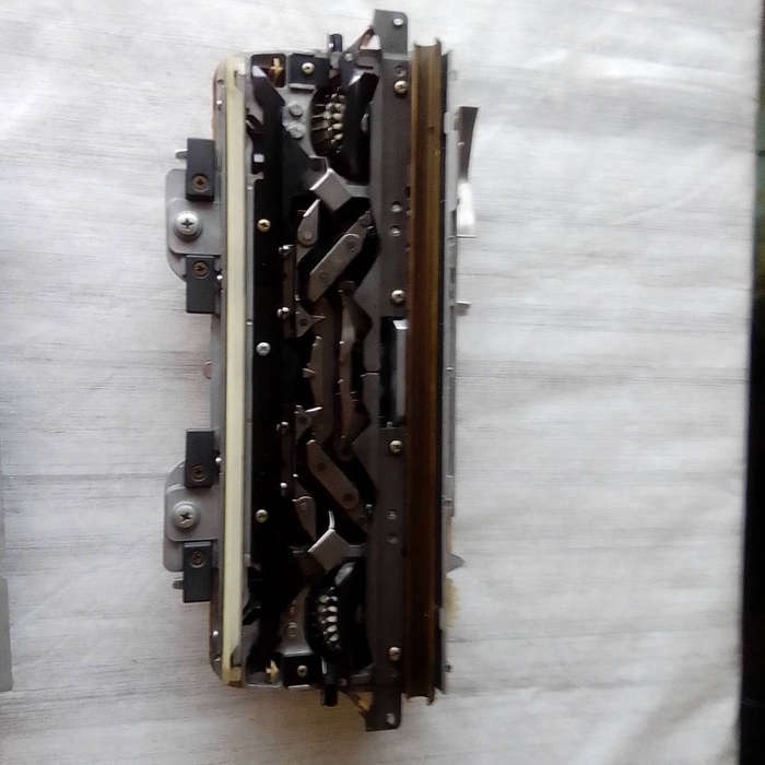 Empisal Knitmaster Knitting Machine Model 324  Automatic Carriage