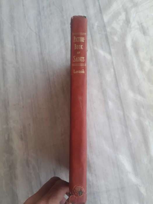 COLLECTABLE ANTIQUARIAN BOOK - 1962 PICTURE BOOK OF SAINTS - HARDCOVER - BY REV LAWRECE G LOVASIK
