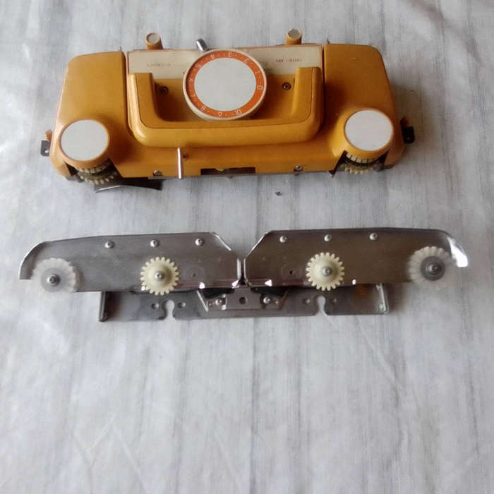 Empisal Knitmaster Knitting Machine Model 324  Automatic Carriage