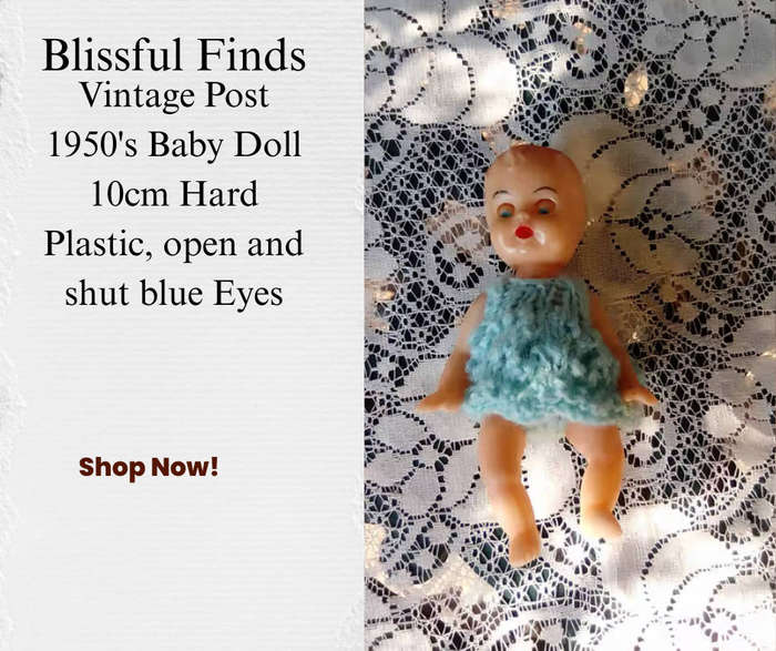 Vintage Baby Doll 10cm Hard Plastic, open and shut blue Eyes