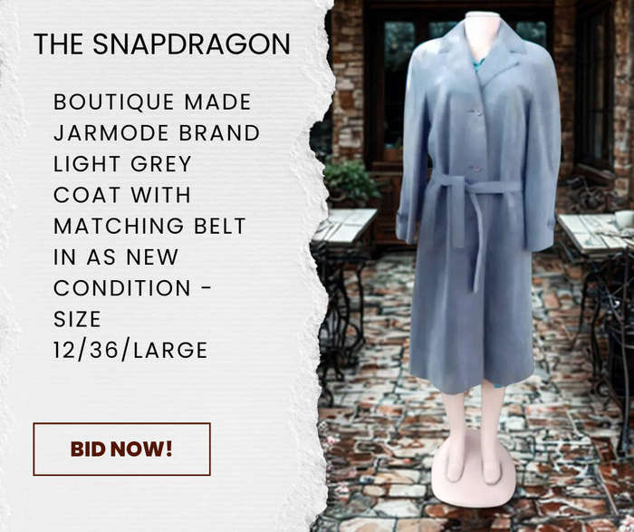 VINTAGE JARMODE BOUTIQUE BRAND LIGHT GREY COAT WITH BEAUTIFUL STITCHING DETAIL ON SLEEVES!!!