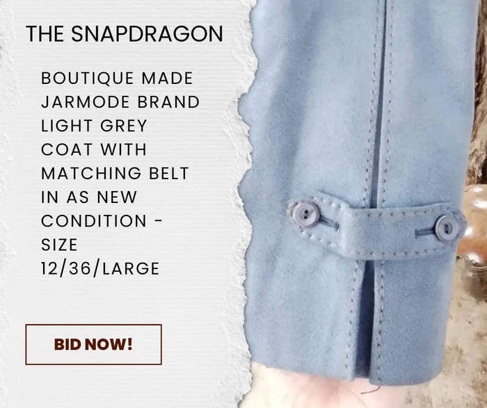 VINTAGE JARMODE BOUTIQUE BRAND LIGHT GREY COAT WITH BEAUTIFUL STITCHING DETAIL ON SLEEVES!!!