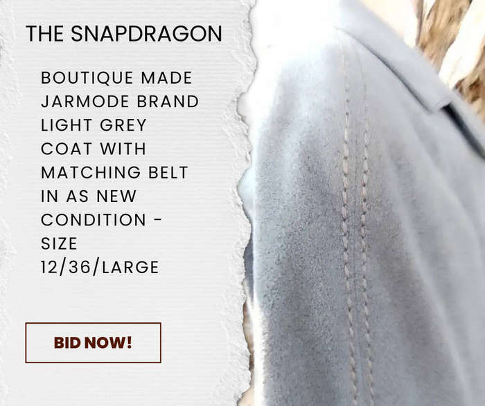 VINTAGE JARMODE BOUTIQUE BRAND LIGHT GREY COAT WITH BEAUTIFUL STITCHING DETAIL ON SLEEVES!!!