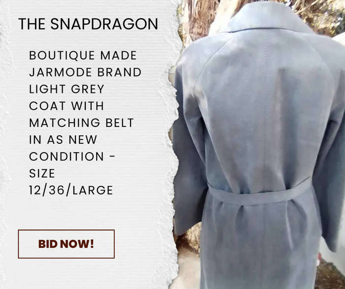VINTAGE JARMODE BOUTIQUE BRAND LIGHT GREY COAT WITH BEAUTIFUL STITCHING DETAIL ON SLEEVES!!!