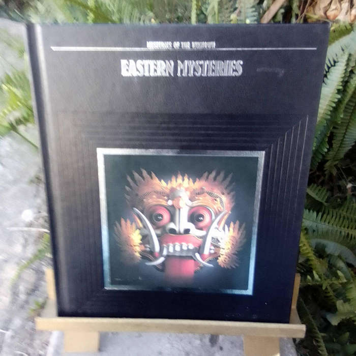OCCULT COLLECTABLE BOOK: TIME LIFE BOOKS - MYSTERIES OF THE UNKNOWN - EASTERN MYSTERIES - HARDCOVER