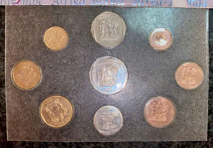 SOUTH AFRICA UNC SET 1996 -- R5 TO 1 CENT -- IN ORIGINAL SA MINT FOLDER