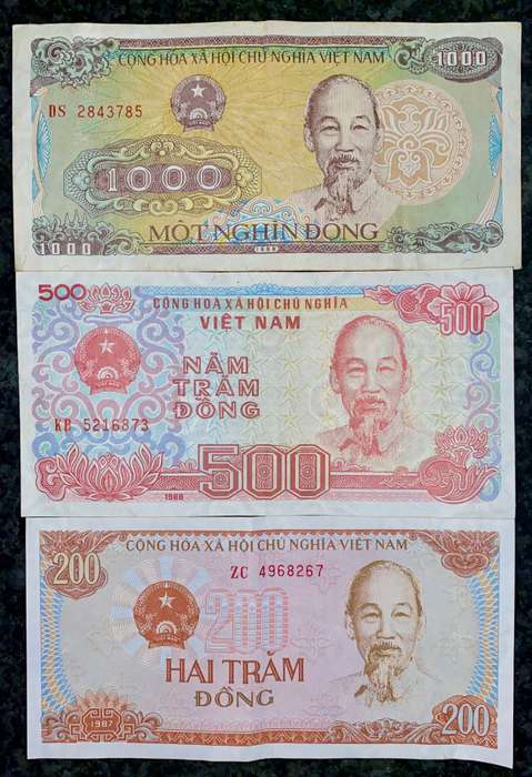VIETNAM SET 1000 DONG - 500 DONG 1988 & 200 DONG 1987 (1 BID TAKES ALL)