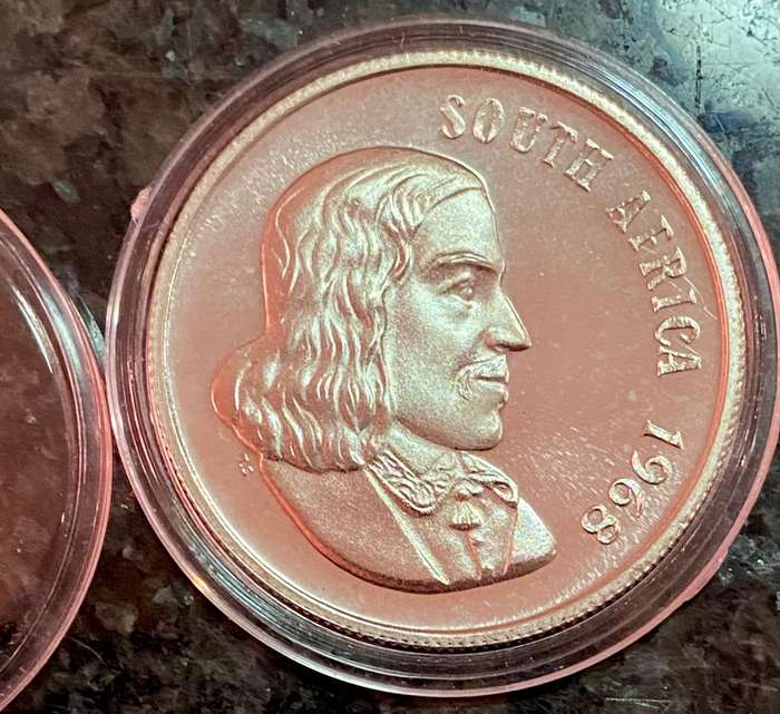 South Africa. Silver Proof R1 -- 1968 English in capsule