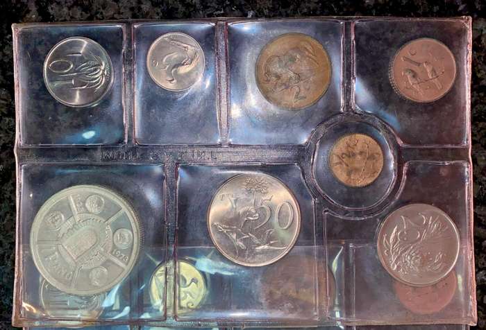 SA Mint Uncirculated 1974 - Silver R1 to 1 cent - sealed as from SA Mint