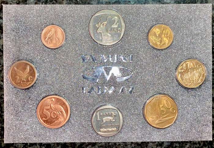 S A MINT UNCIRCULATED SET 1990 WITH PW BOTHA R1 -- R2 TO 1 CENT -- SEALED FROM SA MINT - 2 AVAILABLE