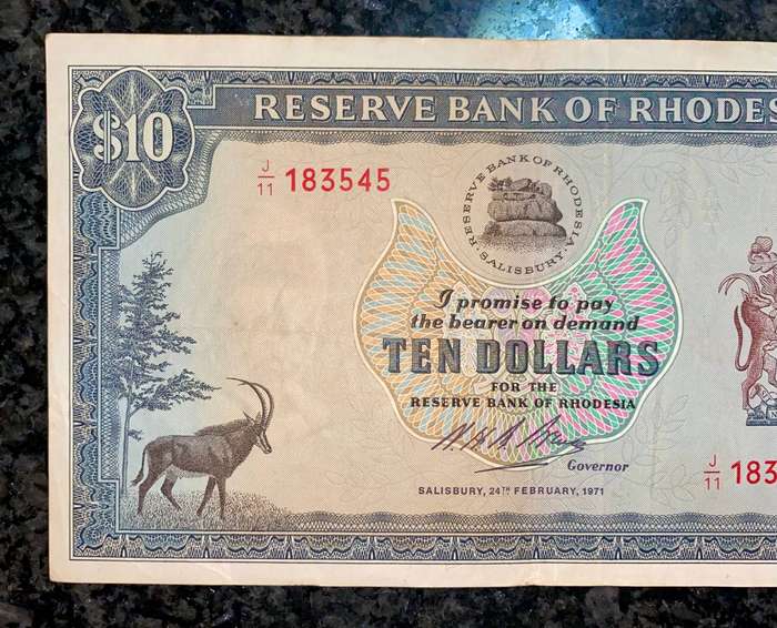 Rhodesia 10 Dollars 1971 -- J11 /183545 wtm CJ Rhodes
