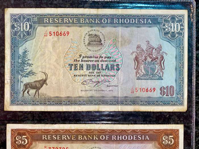 Rhodesia Set 10 dollars - 5 dollars 1979 bird wtm & 2 dollars 1970 CJ Rhodes wtm (1 bid takes all)