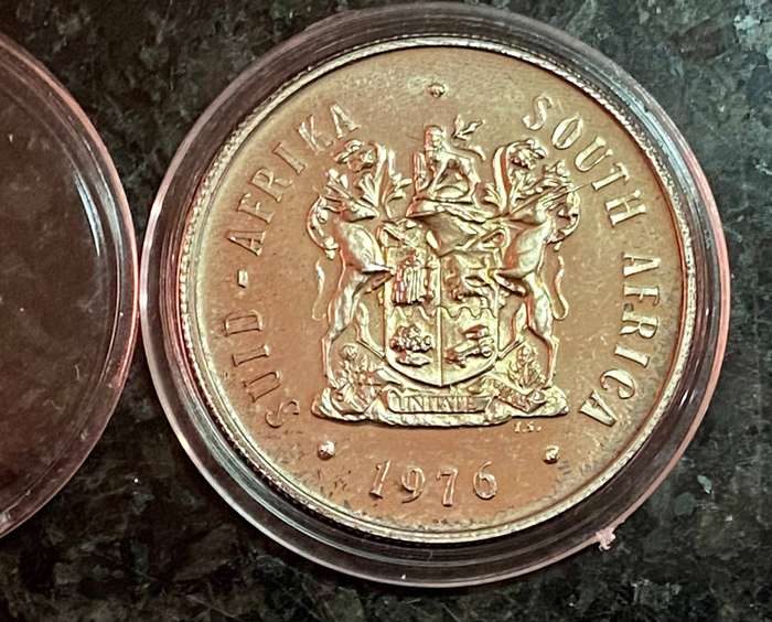South Africa. Silver Proof R1 -- 1976 in capsule