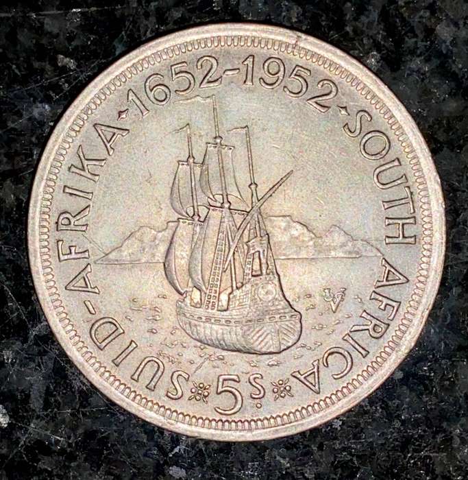 SA Union silver 5 shillings 1952 silver value alone is R325