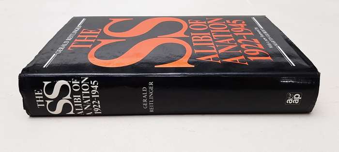 ** WW2 : History of the SS(1922-45)  Hardcover Illustrated Book .**