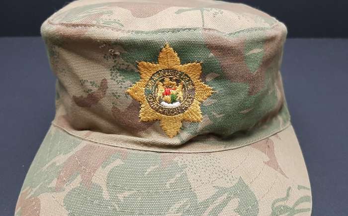**Border War : 1980s Fielddress 2nd Patt. Camouflage Cap w/ Neckflap**
