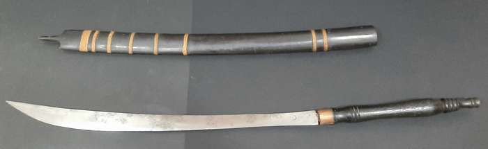 **RARE: Mid-20th Century Burmese 'Dha' Tribal Sword w/ Scabbard(0.97m).**