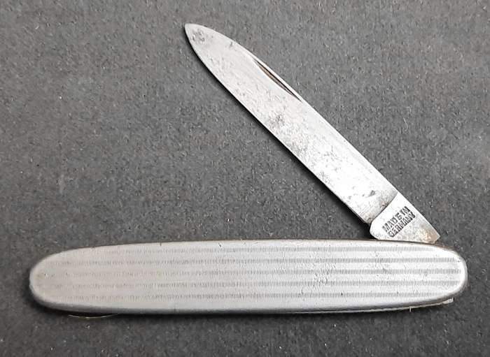 Mid-20th century German export 'Ersatz' steel pocket knife (9cm)