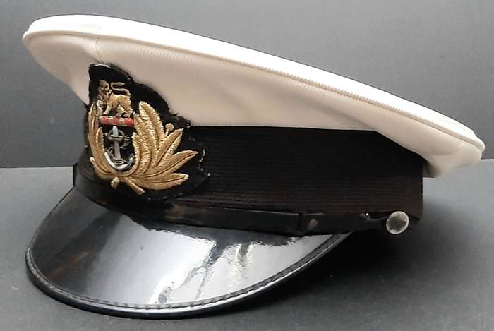 Border War 1980s SA Navy Commissioned Officer's Deck Cap with Bullion Insignia Medium